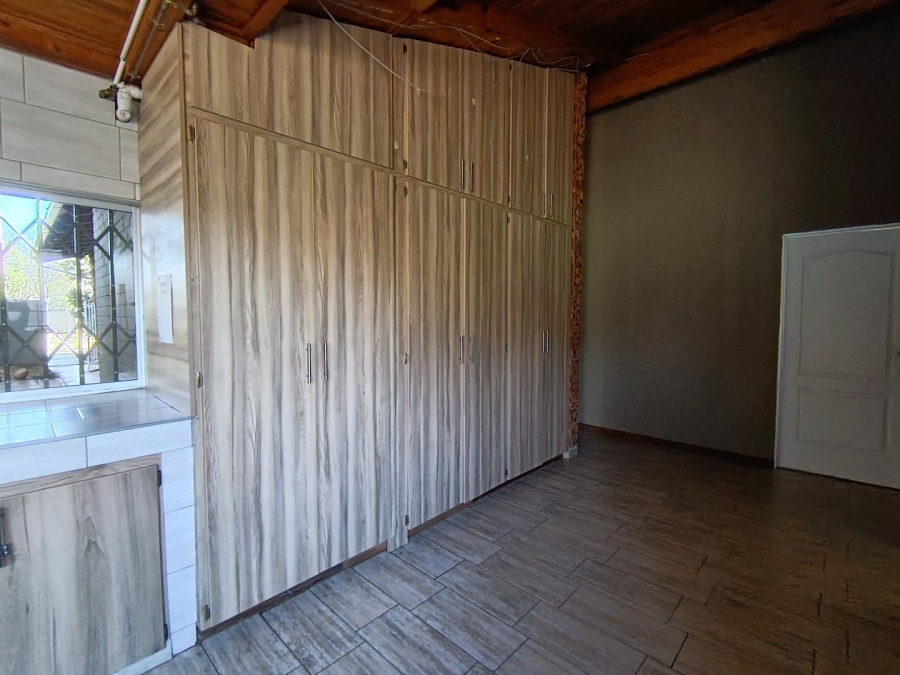16 Bedroom Property for Sale in Universitas Free State